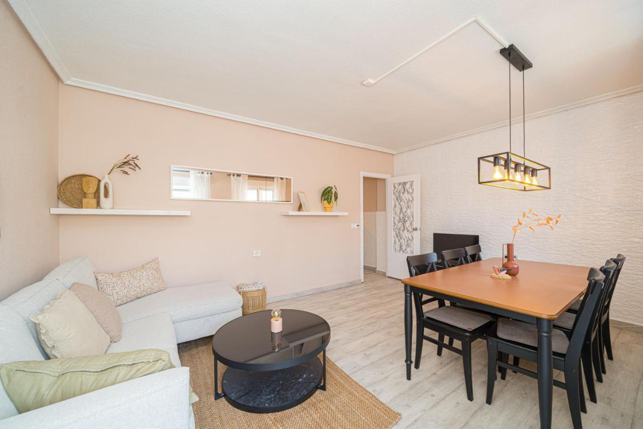 Casa Terra: Apartment 50 Meters From The Beach Torrevieja Exterior foto